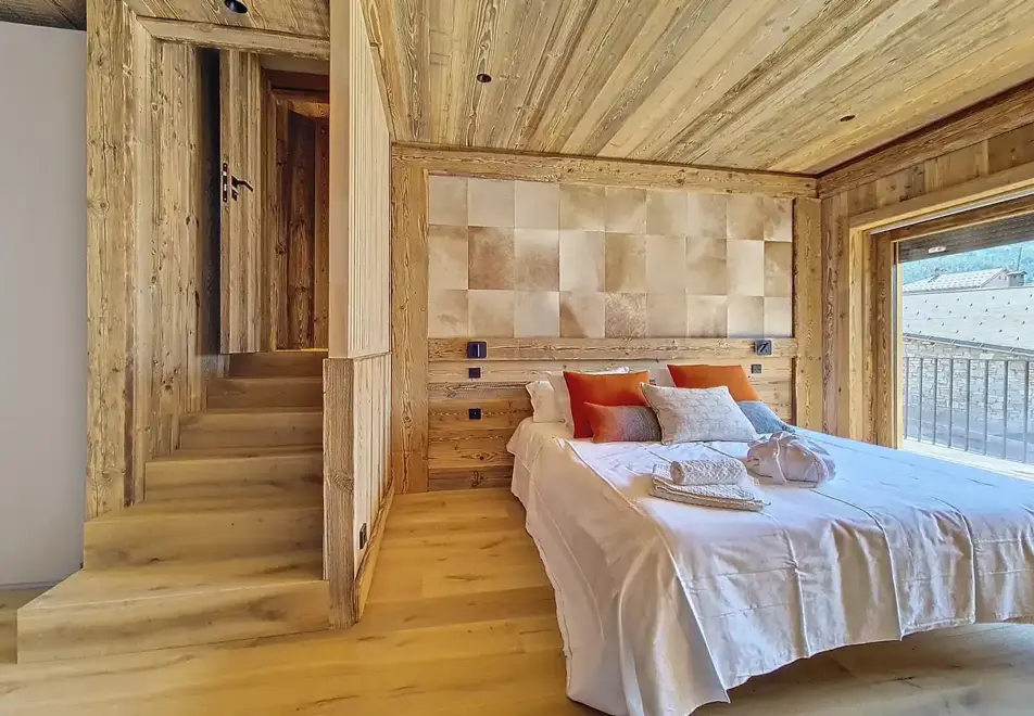 4 bedroom apartment in Saint Martin de Belleville (self catered) - Bedroom