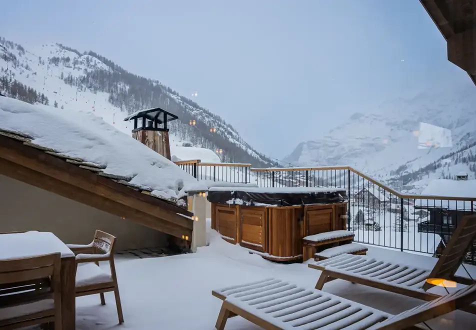 Silverstone Lodge, Val d'Isere (self catered chalet/apartment) - Number 7