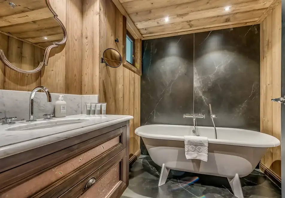 Le Val d'Isere, Val d'Isere (hotel & apartments) - Chevril apartment (©andyparant)