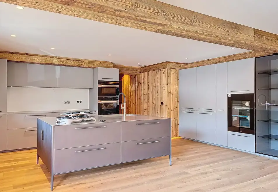 4 bedroom apartment in Saint Martin de Belleville (self catered) - Kitchen area