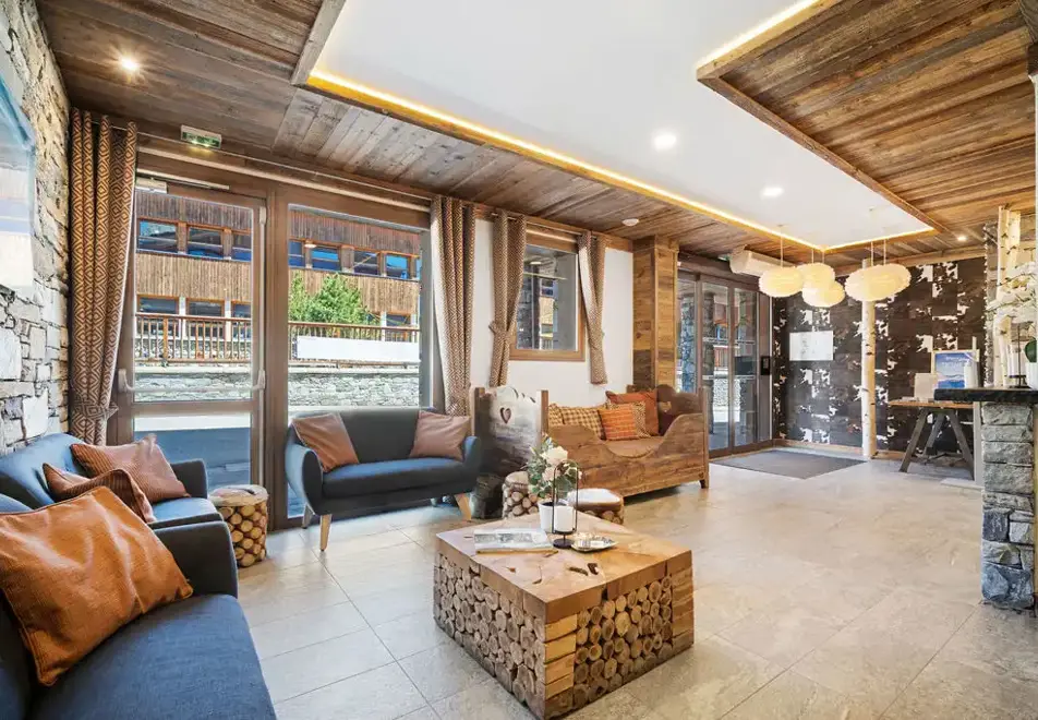 Cap Neige, Tignes le Lac (self catered apartments) - Reception